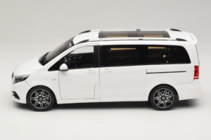 Mercedes V-Class W447 AMG Line Weiss Norev 1:18 183876 Metall – Bild 5 von 8