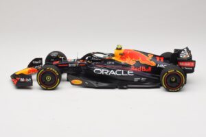 Oracle Red Bull Racing RB18 S. Perez Winner Monaco GP 2022 Minichamps 1:18 110220711 Resin – Bild 3 von 7