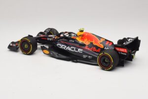 Oracle Red Bull Racing RB18 S. Perez Winner Monaco GP 2022 Minichamps 1:18 110220711 Resin – Bild 5 von 7