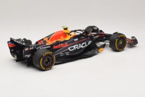 Oracle Red Bull Racing RB19 S. Perez Abu Dhabi GP 2023 Minichamps 1:18 110232311 Resin – Bild 2 von 7