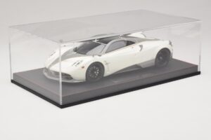 Pagani Huayra Luminous Green AB 1:18 REMC041 Resin – Bild 6 von 7