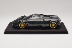 Pagani Huayra Starry Night Sky AB 1:18 Pagani Huayra Starry Night Sky AB 1:18 REMC039 Resin