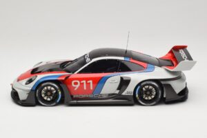 Porsche 911 992 GT3 R Rennsport GT Spirit 1:18 GT495 Resin – Bild 3 von 6