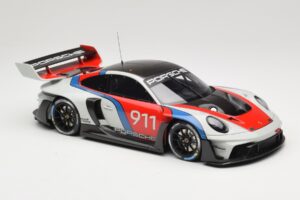 Porsche 911 992 GT3 R Rennsport GT Spirit 1:18 GT495 Resin – Bild 4 von 6