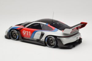 Porsche 911 992 GT3 R Rennsport GT Spirit 1:18 GT495 Resin – Bild 5 von 6