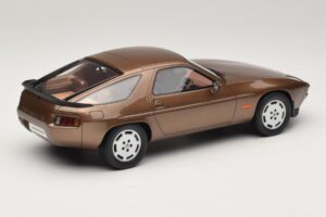 Porsche 928 S Tobacco Metallic GT Spirit 1:18 GT1005 Resin – Bild 2 von 6