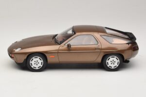 Porsche 928 S Tobacco Metallic GT Spirit 1:18 GT1005 Resin – Bild 3 von 6
