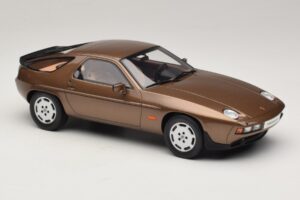 Porsche 928 S Tobacco Metallic GT Spirit 1:18 GT1005 Resin – Bild 4 von 6