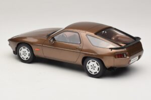 Porsche 928 S Tobacco Metallic GT Spirit 1:18 GT1005 Resin – Bild 5 von 6