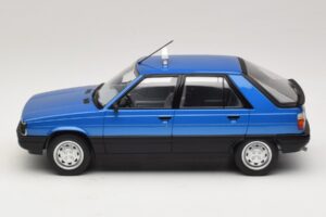 Renault 11 GTL Taxi James Bond MCG 1:18 MCG18833 Metall – Bild 3 von 6