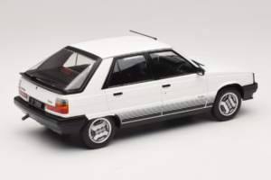 Renault 11 Turbo Weiss MCG 1:18 MCG18589 Metall – Bild 2 von 6