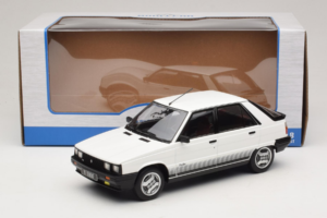 Renault 11 Turbo Weiss MCG 1:18 MCG18589 Metall – Bild 6 von 6