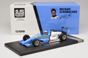 Reynard F903 Spiess M. Schumacher Winner Macau GP 1990 Minichamps 1:18 517901803 Resin – Bild 6 von 6