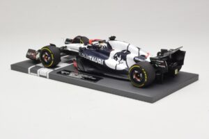 Scuderia AlphaTauri AT04 D. Ricciardo Hungarian GP 2023 Minichamps 1:18 117231203 Resin – Bild 5 von 7