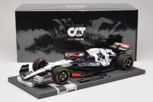 Scuderia AlphaTauri AT04 D. Ricciardo Hungarian GP 2023 Minichamps 1:18 117231203 Resin – Bild 7 von 7