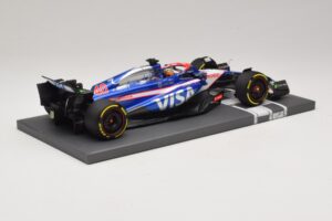 Visa Cash App RB VCARB 01 A. Iwasa FP1 Japanese GP 2024 Minichamps 1:18 117240440 Resin – Bild 2 von 7