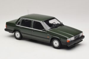 Volvo 740 GL Dunkelgrün Minichamps 1:18 155171702 Metall – Bild 4 von 6