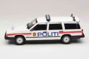 Volvo 740 GL Kombi Politi Norway Minichamps 1:18 155171796 Metall – Bild 3 von 6