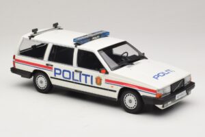Volvo 740 GL Kombi Politi Norway Minichamps 1:18 155171796 Metall – Bild 4 von 6