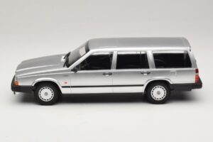 Volvo 740 GL Kombi Silber Minichamps 1:18 155171770 Metall – Bild 3 von 6