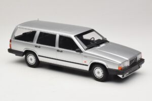Volvo 740 GL Kombi Silber Minichamps 1:18 155171770 Metall – Bild 4 von 6