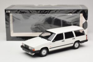 Volvo 740 GL Kombi Weiss Minichamps 1:18 155171772 Metall – Bild 6 von 6
