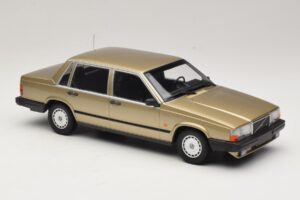 Volvo 740 GL Gold Minichamps 1:18 155171700 Metall – Bild 4 von 6