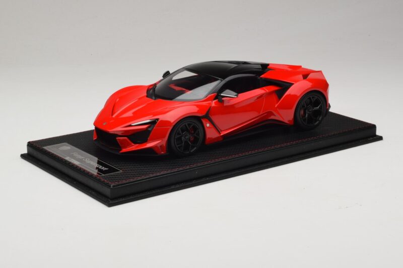 W Motors Fenyr Supersport Rot SophiArt 1:18 SA003-06 Resin