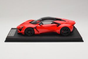 W Motors Fenyr Supersport Rot SophiArt 1:18 SA003-06 Resin – Bild 3 von 6