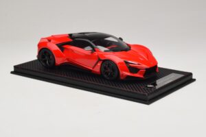 W Motors Fenyr Supersport Rot SophiArt 1:18 SA003-06 Resin – Bild 5 von 6