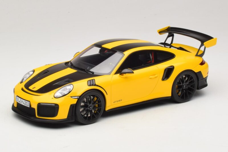 Porsche 911 GT2 RS 991.2 Nurburgring Lap Record Gelb GT Spirit 1:18 Porsche 911 GT2 RS 991.2 Nurburgring Lap Record Gelb GT Spirit 1:18 GT972 Resin