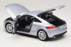 Audi TT 8N Silverblue Metallic Minichamps 1:18 100015020 Metall – Bild 5 von 8