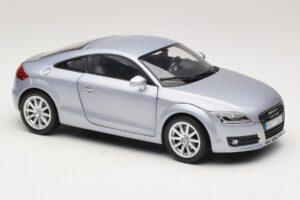 Audi TT 8N Silverblue Metallic Minichamps 1:18 100015020 Metall – Bild 6 von 8