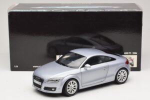 Audi TT 8N Silverblue Metallic Minichamps 1:18 100015020 Metall – Bild 8 von 8