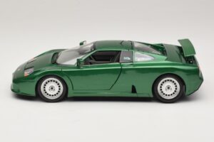 Bugatti EB110 Grün Metallic Bburago 1:18 3003 Metall – Bild 4 von 8