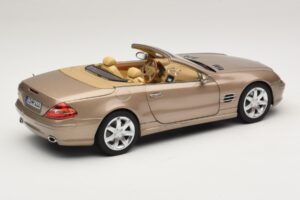 Mercedes SL500 R230 Travertine Beige Norev 1:18 183843 Metall – Bild 3 von 9