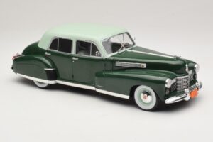 Cadillac Fleetwood Series 60 Special Grün MCG 1:18 MCG18657 Metall – Bild 4 von 6