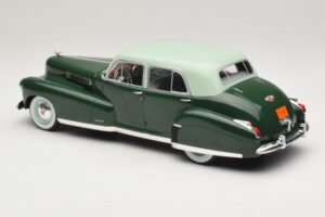 Cadillac Fleetwood Series 60 Special Grün MCG 1:18 MCG18657 Metall – Bild 5 von 6