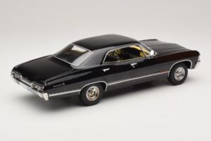 Chevrolet Impala Schwarz MCG 1:18 MCG181006 Metall – Bild 2 von 6
