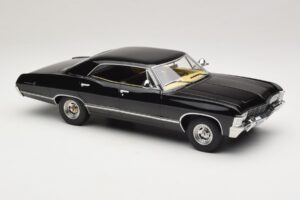 Chevrolet Impala Schwarz MCG 1:18 MCG181006 Metall – Bild 4 von 6