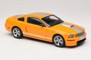 Ford Mustang GT S197 Grabber Orange Metallic AUTOart 1:18 73117-A1 Metall – Bild 6 von 8