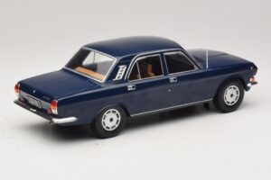 GAZ Volga GAZ-24-10 Dunkelblau MCG 1:18 MCG18014 Metall – Bild 2 von 6