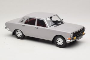 GAZ Volga GAZ-24-10 Grau MCG 1:18 MCG18016 Metall – Bild 4 von 6