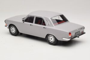 GAZ Volga GAZ-24-10 Grau MCG 1:18 MCG18016 Metall – Bild 5 von 6