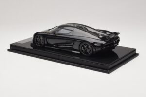 Koenigsegg Regera Schwarz Carbon-Paket FrontiArt 1:18 F079-179 Resin – Bild 5 von 7