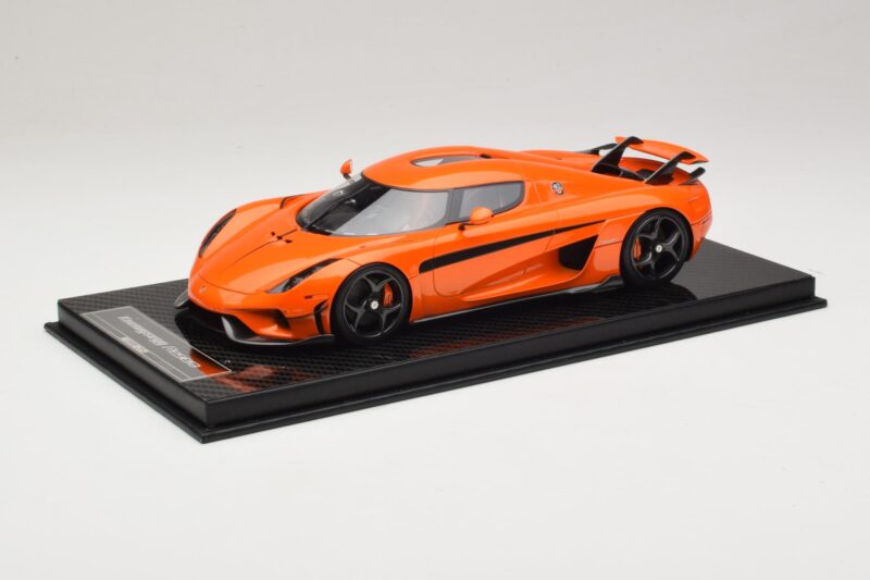 Koenigsegg Regera Orange Carbon-Paket FrontiArt 1:18 F071-153 Resin