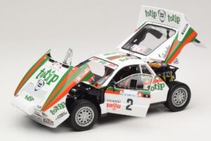 Lancia 037 #2 A. Bettega / M. Perissinot Rally San Marino 1984 Kyosho 1:18 08306F Metall – Bild 2 von 8