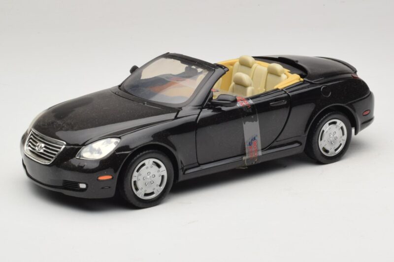 Lexus SC430 Cabriolet Schwarz Motormax 1:18 Lexus SC430 Cabriolet Schwarz Motormax 1:18 73119 Metall