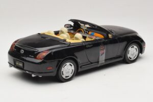 Lexus SC430 Cabriolet Schwarz Motormax 1:18 73119 Metall – Bild 2 von 6