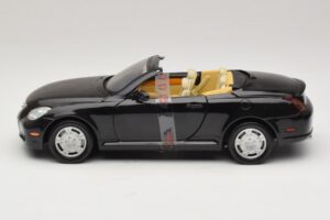 Lexus SC430 Cabriolet Schwarz Motormax 1:18 73119 Metall – Bild 3 von 6